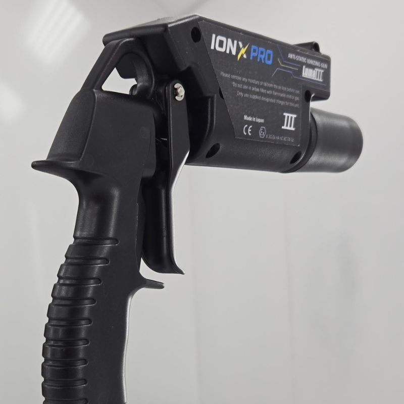Luma III ION X PRO Anti-Static ionizing gun.